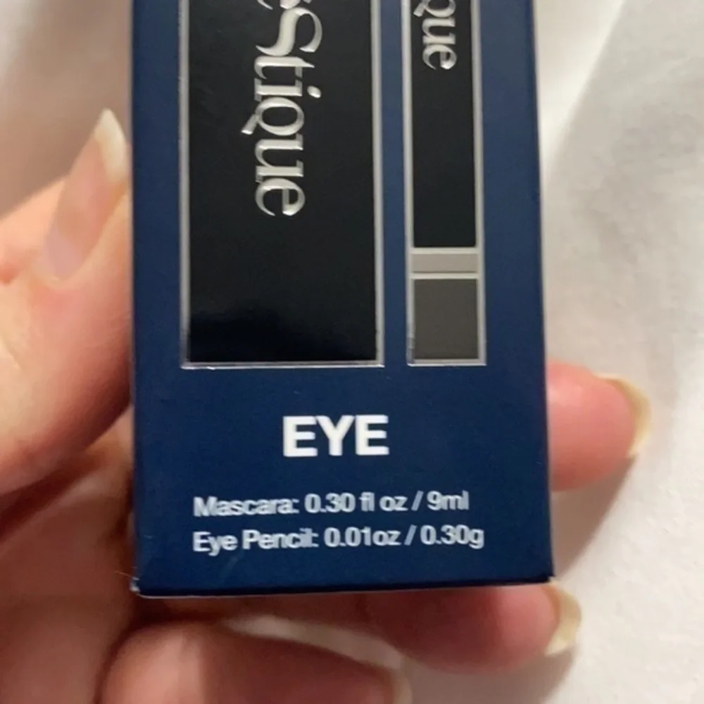 Trestique the eye duo